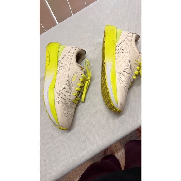 PUMA CRUISE RIDER LOW-TOP SNEAKERS WOMENS SIZE 9 - Picture 5 of 10